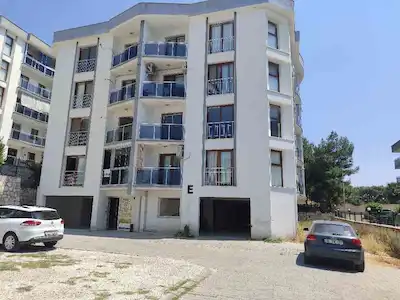 KUŞADASI’NDA SİTE İÇİNDE 2+1 , BALKONLU, BOŞ SATILIK DAİRE