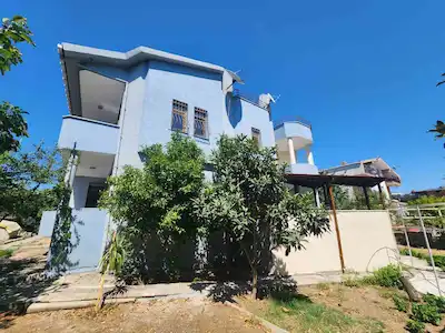 BÜYÜKÇEKMECE GÜZELCEDE 5+1 KIRALIK MÜSTAKIL VILLA