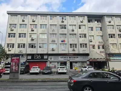 BİRLİK SS TE 2. İŞ MERKEZİNDE SATILIK 40M² HAZIR OFİS