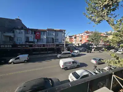 İZMİTTE CADDE ÜZERİ GENİŞ 3+1 İŞYERİ