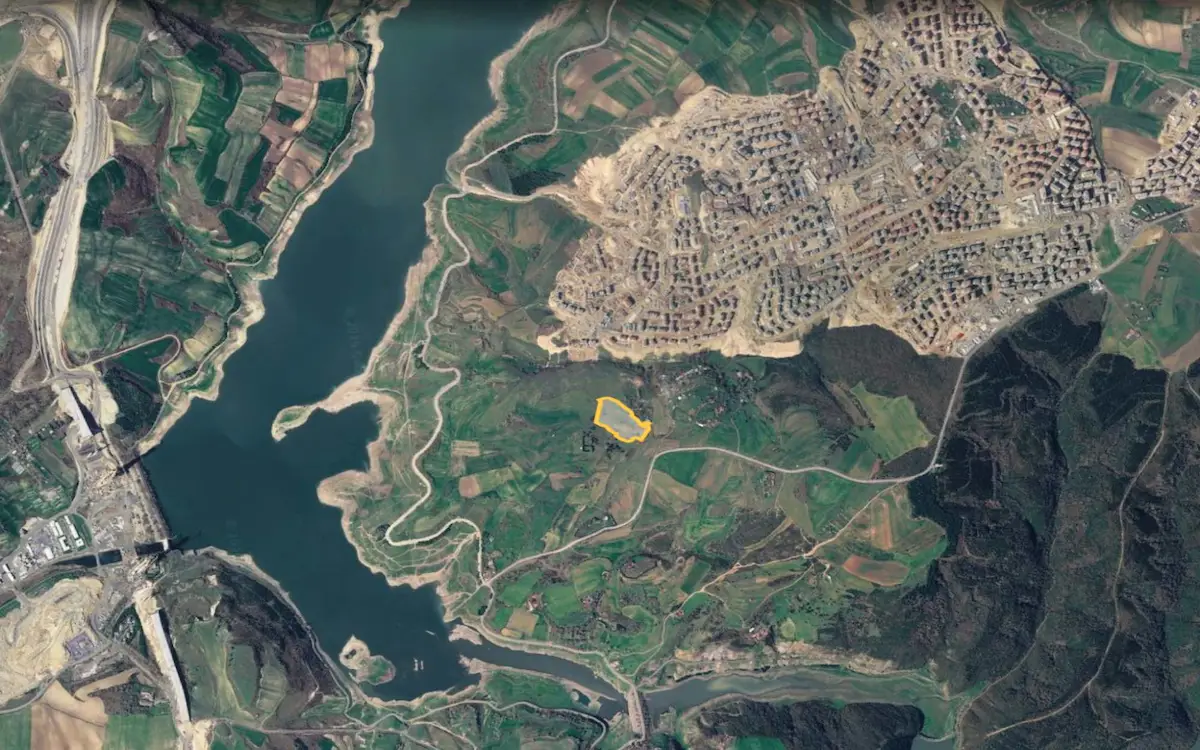 HACIMAŞLIDA 26.608 M² MÜSTAKİL TAPULU YENİŞEHİR PLANINDA ARSA