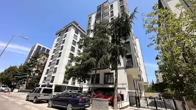 ATAŞEHİR İÇERENKÖY’DE  2+1 | BALKONLU | KREDİYE UYGUN, KİRACILI