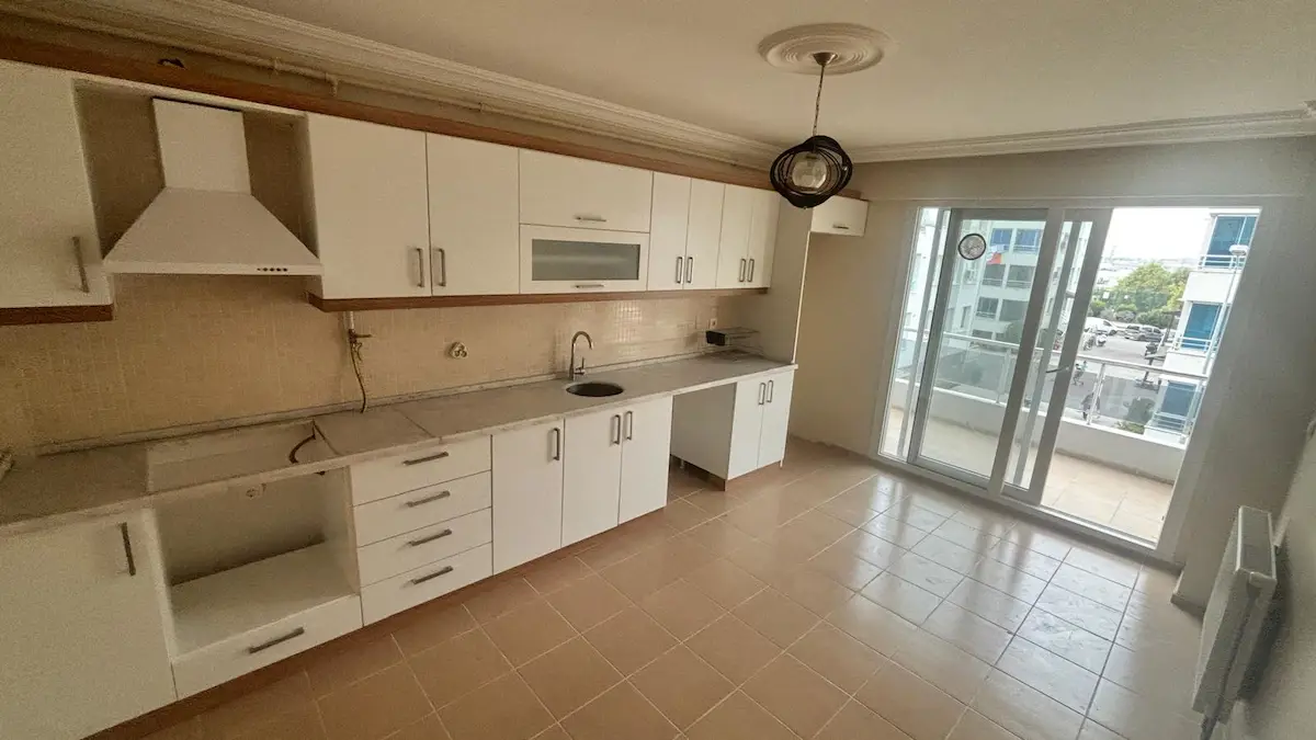 ALİAĞA SİTELER MAH. NİSAN SİTESİ’NDE 3+1 | 145 M² NET | 2 BANYOLU | 4 CEPHELİ KİRALIK DAİRE