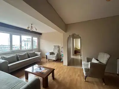 AKMERKEZ KARŞISI  BELEDİYE SİTESİ’NDE EŞYALI / EŞYASIZ 2+1 KIRALIK DAIRE