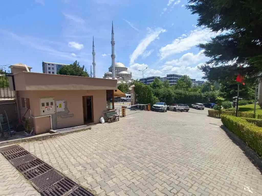 Property image 8