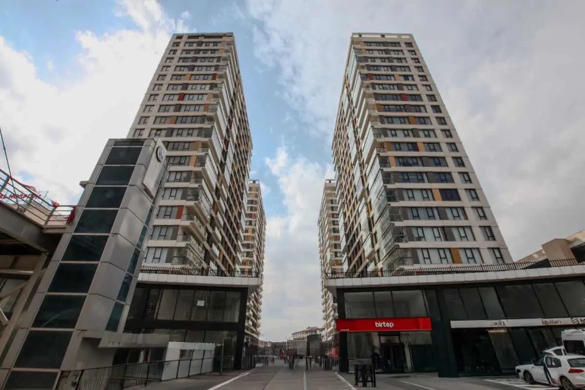 RE/MAX DOĞU'DAN MEDİKAL PARK HST. YANI BİR MODERN'DE 4+1 SATILIK