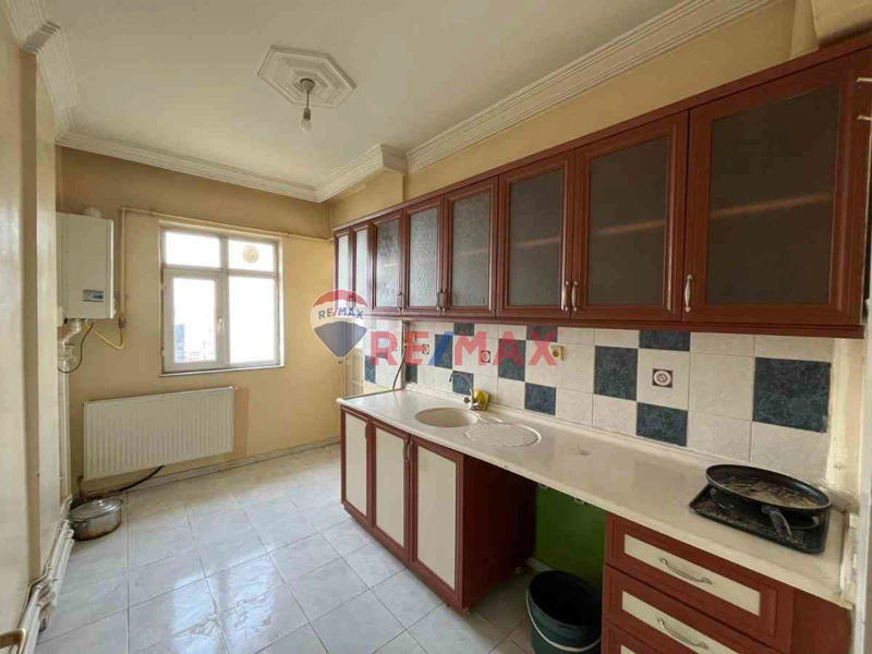 REMAX İLKE'DEN SANAYİ'DE 3+1 SATILIK DAİRE