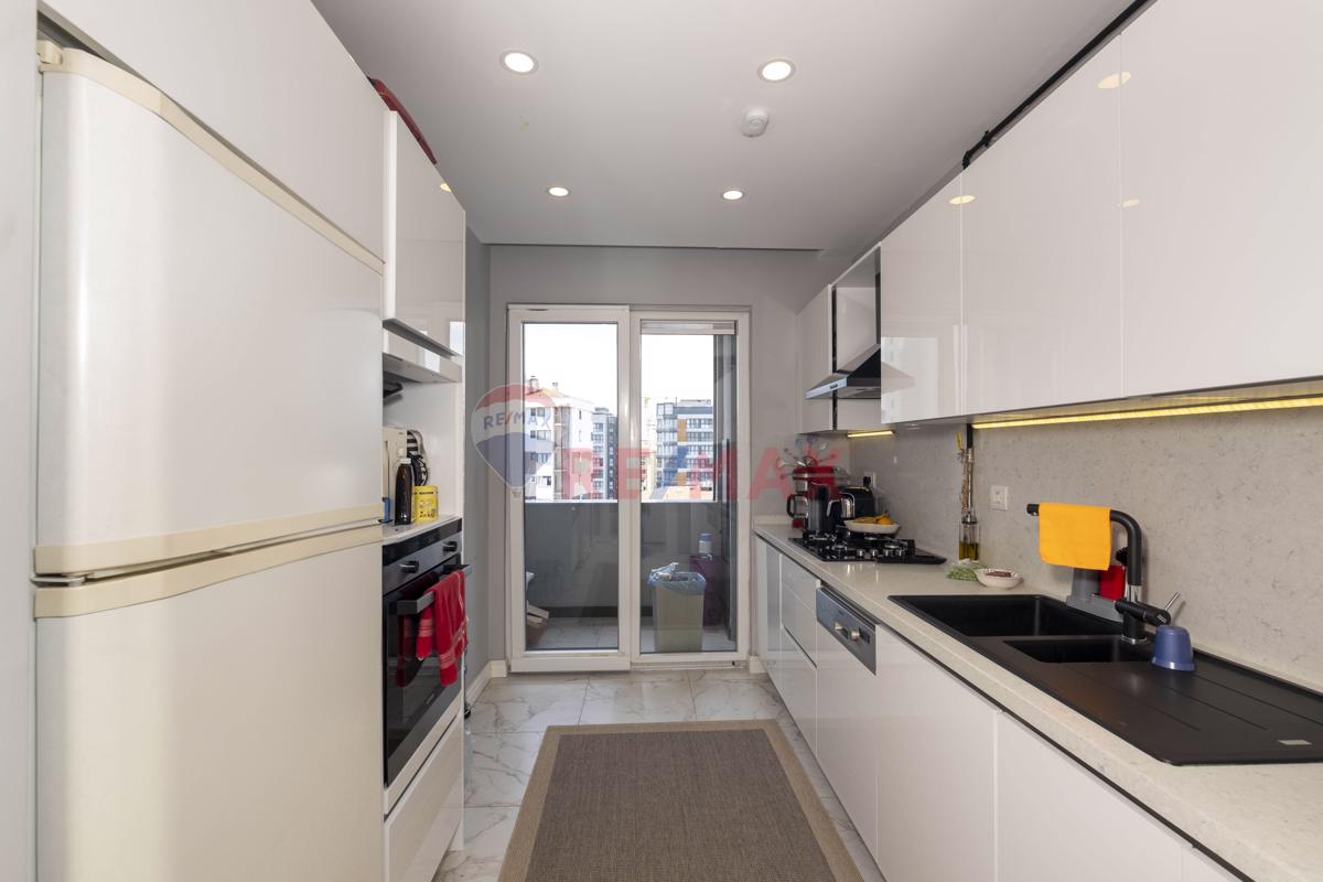 GRENA SUADIYE SITESI SATILIK 5+1 ÇATI DUBLEKSI DAIRE 