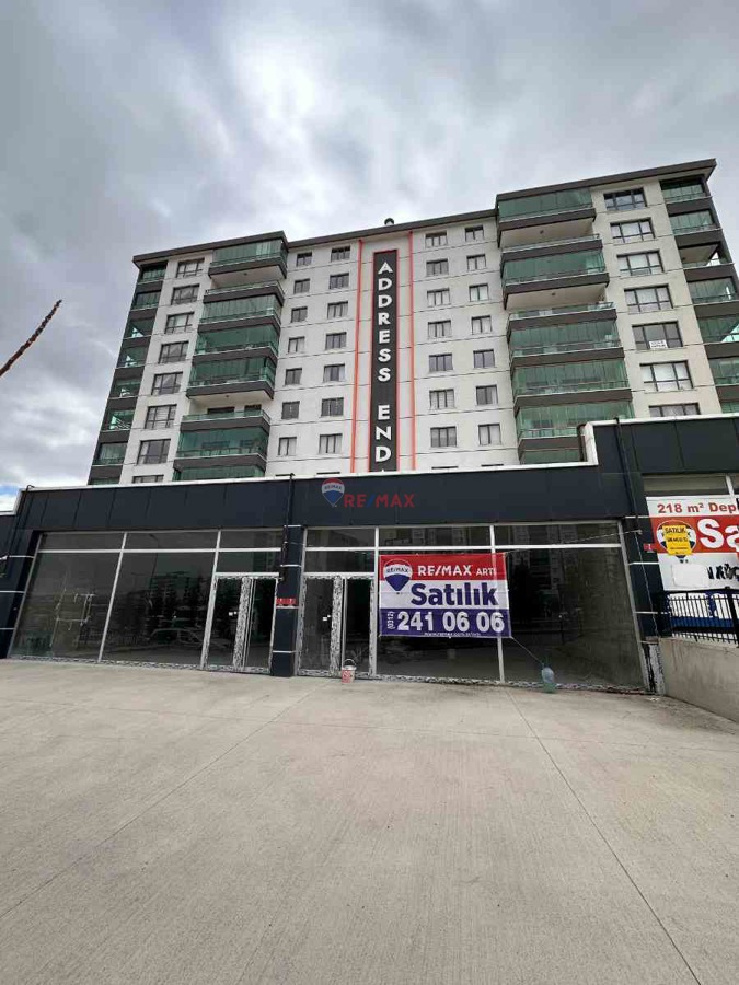 ERYAMAN ŞEKER MAHALLESİNDE ANA CADDE ÜZERİ MERKEZİ KONUMDA DEPOLU 260 M2 DÜKKAN