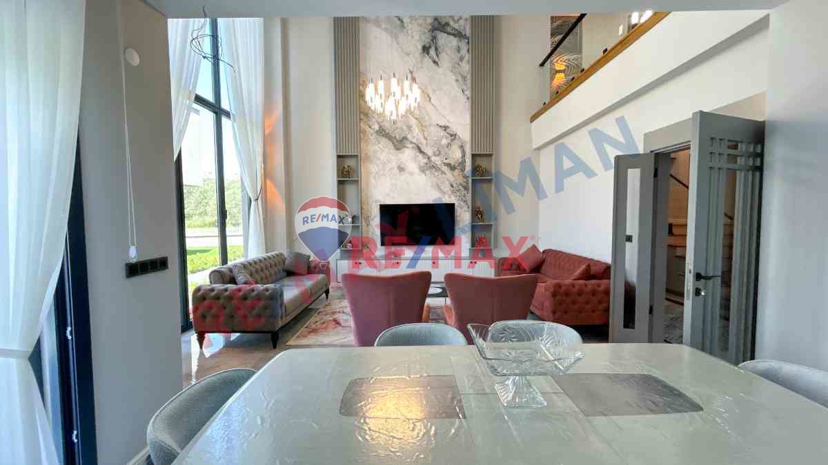 NARLI'DA DENIZE 150 METRE, HAVUZLU, AYRI MUTFAKLI, LOFT SATILIK 3+1 VILLA