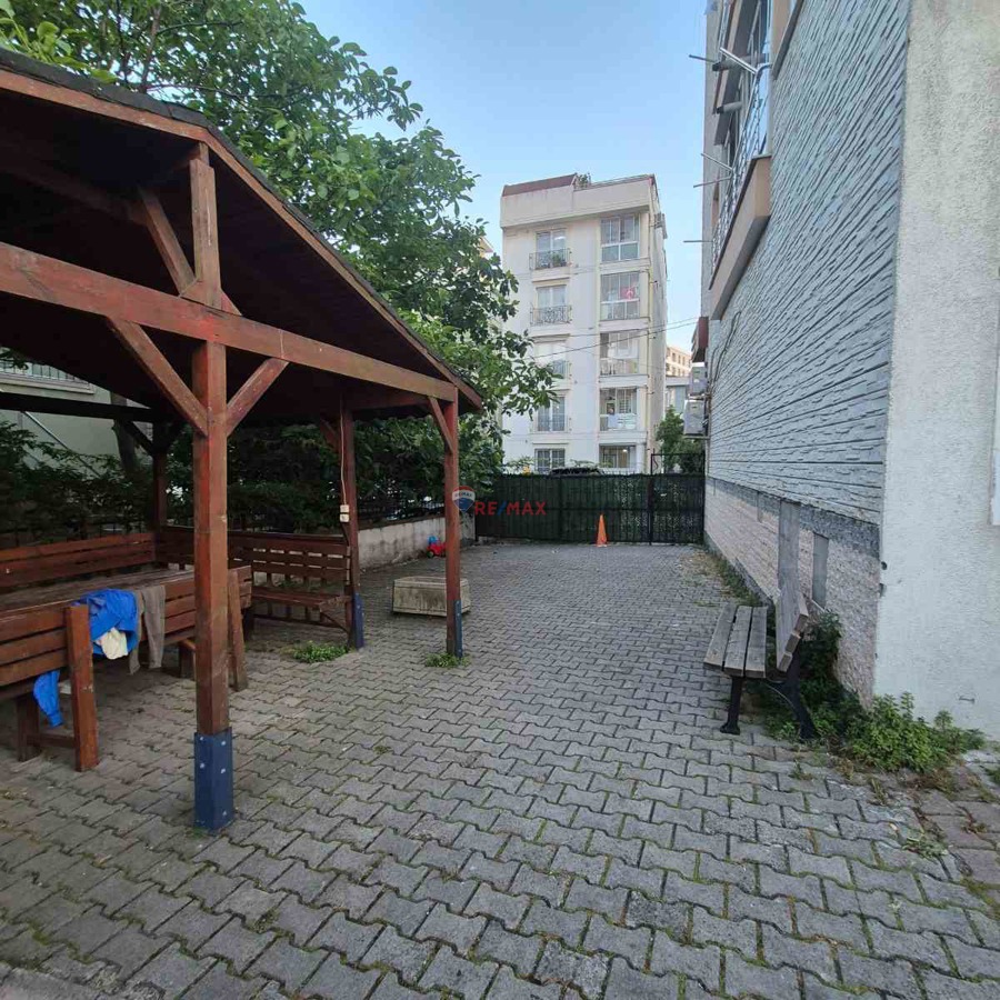 PENDIK KURTKÖY ERSOY HASTANESINE YÜRÜME MESAFESINDE 2+1 SATILIK
