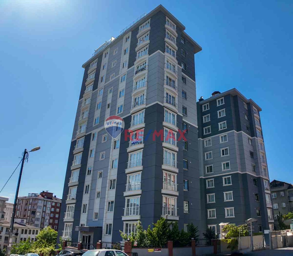 SİTE MAHALLESİ HATBOYU PARK EVLERİNDE SATILIK 2+1 İÇİ YENİLENMİŞ DAİRE