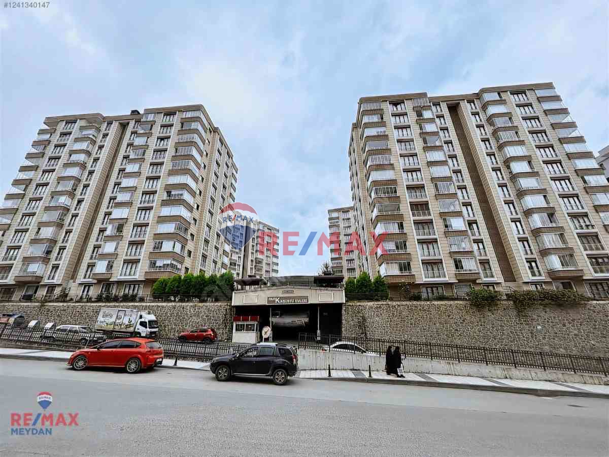 PARK KAŞÜSTÜ EVLERİ'NDE 2+1 SATILIK DAİRE