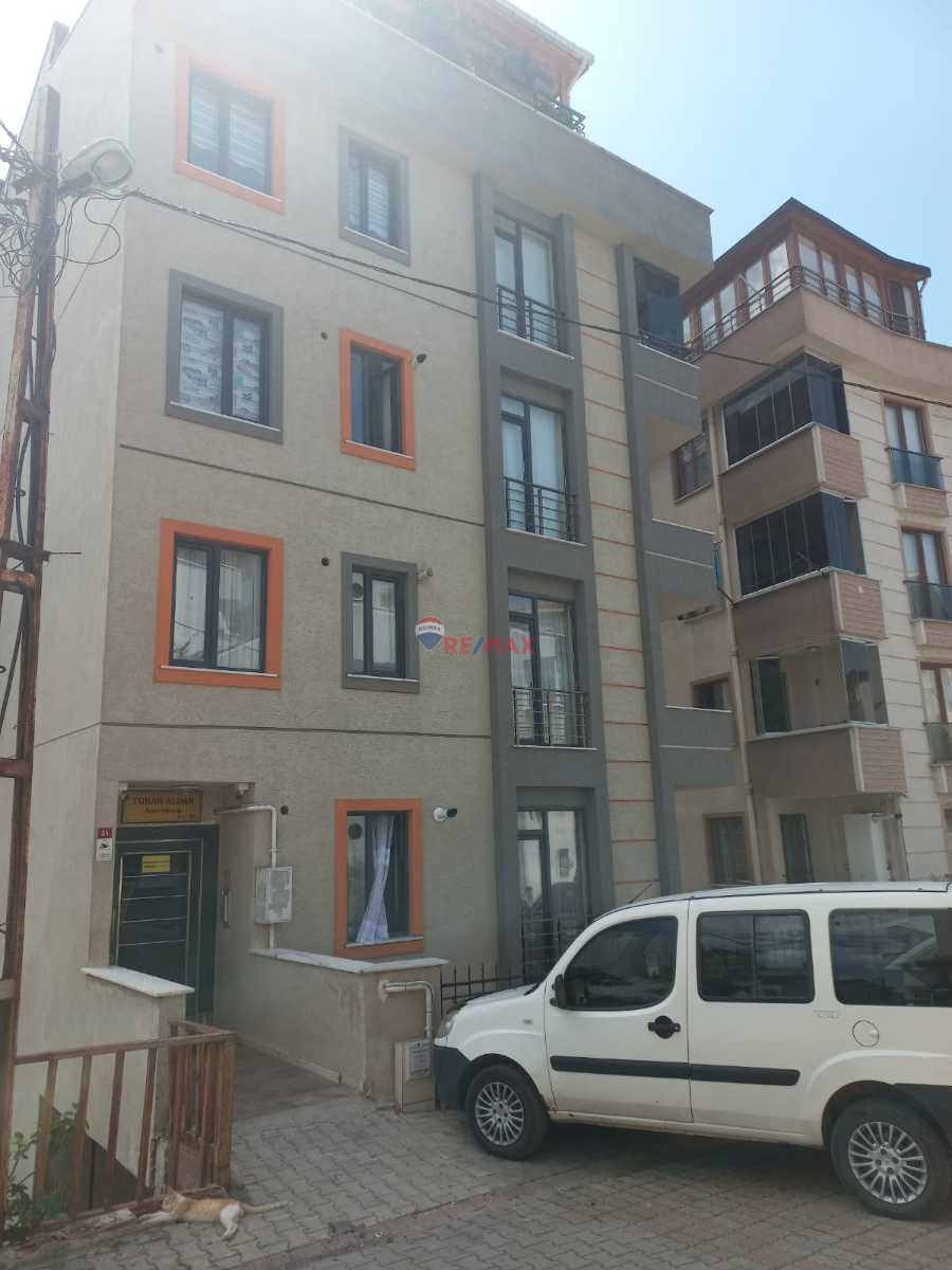 MEVLANA MAH.2+1 ARAKAT DUBLEKS DAİRE