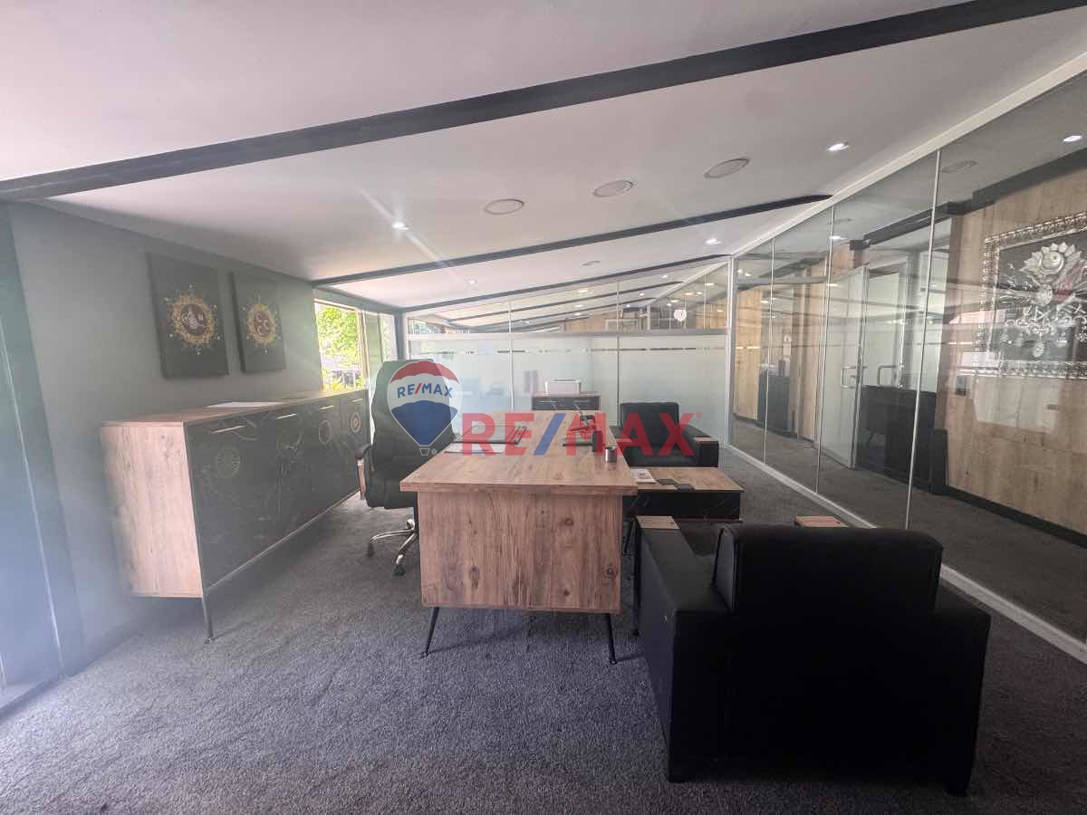 MASLAKTA METROYA YÜRÜME MESAFESİNDE, EŞYALI KİRALIK BÜRO