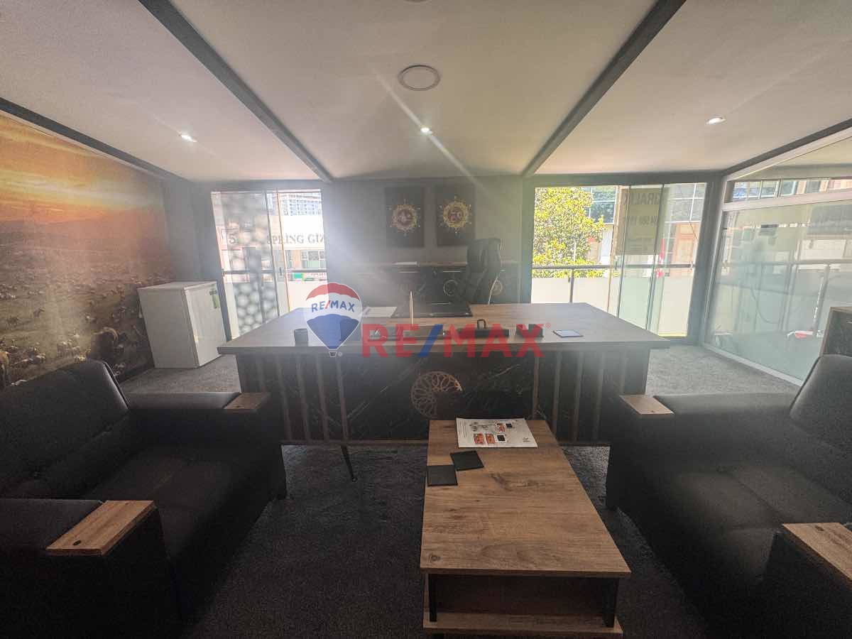 MASLAKTA METROYA YÜRÜME MESAFESİNDE, EŞYALI KİRALIK BÜRO