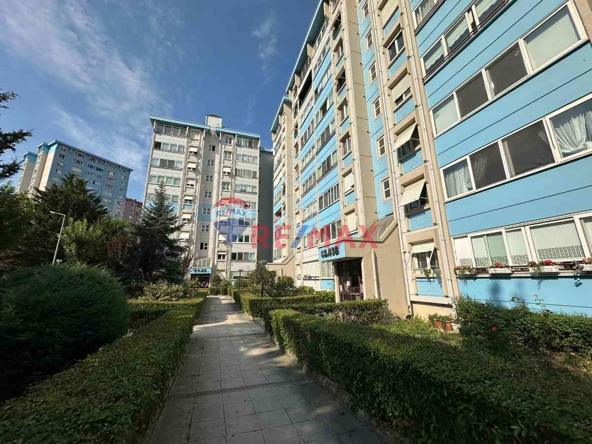 BEYLİKDÜZÜ CUMHURİYET BİZİMKENT SİTESİ C TİPİ 3+1 SATILIK DAİRE