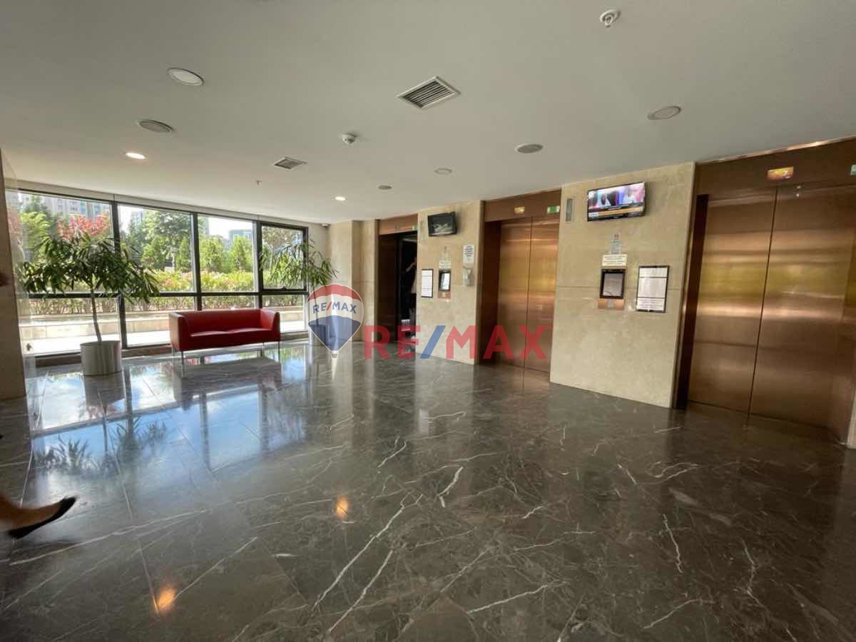 ATAŞEHİR VARYAP MERIDIAN GRAND TOWER EŞYALI KİRALIK İŞ YERİ