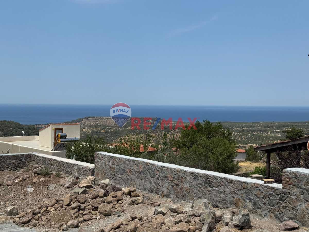 ÇANAKKALE AYVACIK GÜLPINAR'DA İMARLI SATILIK ARSA