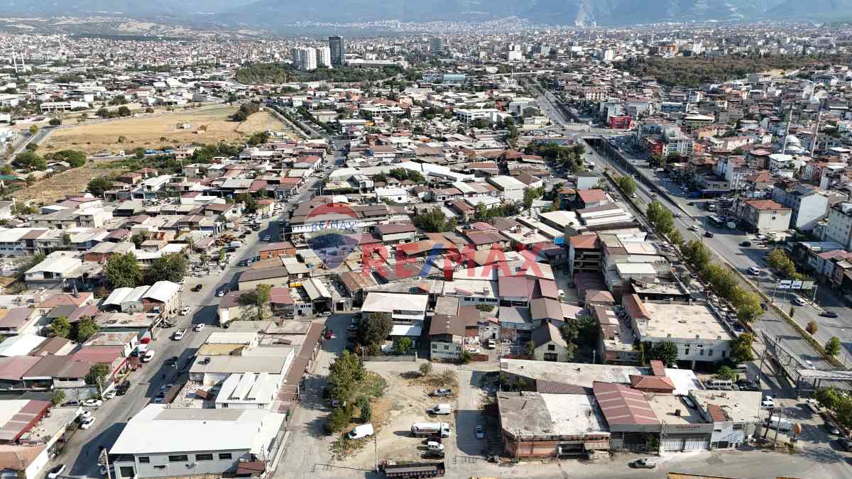 REMAX MODEL'DEN BAKIRLI KAVŞAĞI YAKINI SATILIK YATIRIM TAVSIYESI 750M² FABRIKA