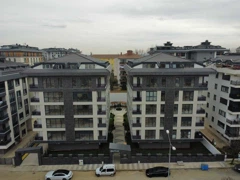 ATABEK CD. ÜZERİNDE ARAKAT 3+1 SIFIR KAPALI OTOPARKLI SATILIK