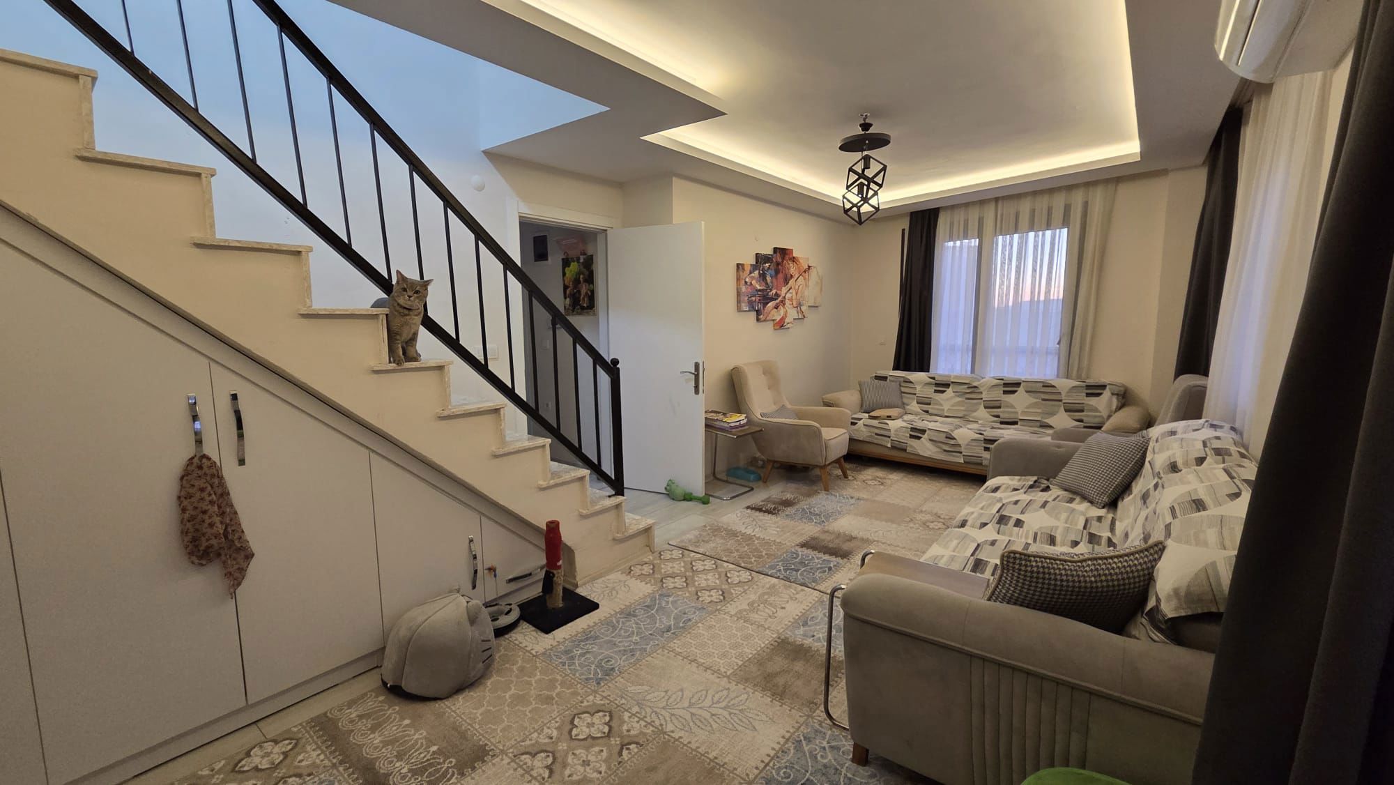 SEFERIHISAR DUBLEKS 3+1 D.GAZLI ASANSÖRLÜ FIRSAT SATILIK DAIRE