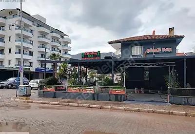 İÇMELER SAHİLE 50 M UZAKLIKTA KOMPLE SATILIK BİNA
