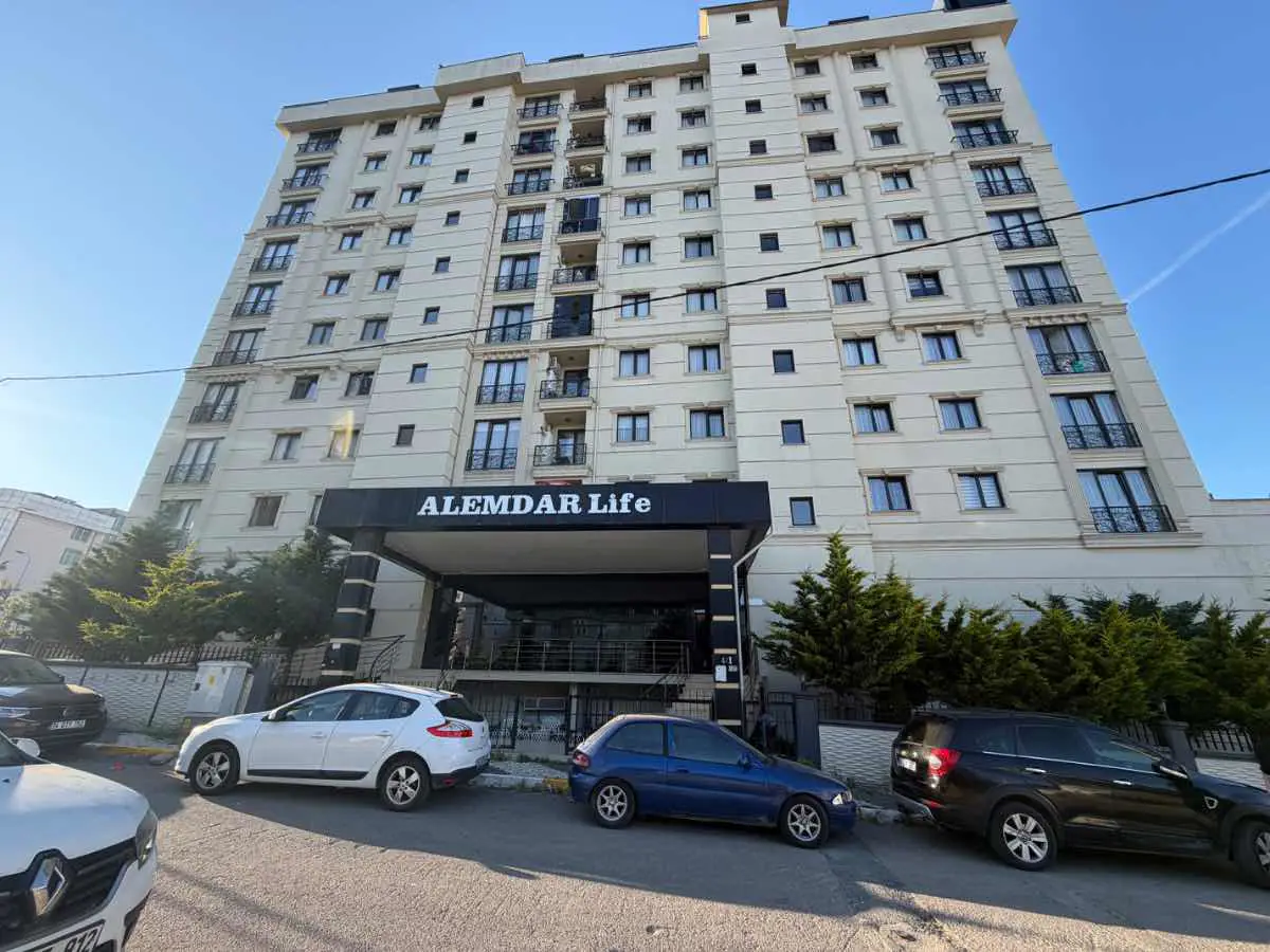 PENDİK ESENLER MH CADDE ÜSTÜ ALEMDAR LİFE SİTESİ SATILIK 2+1