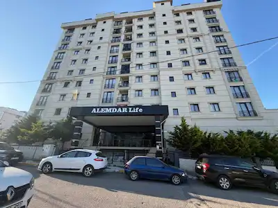 PENDİK ESENLER MH CADDE ÜSTÜ ALEMDAR LİFE SİTESİ SATILIK 2+1