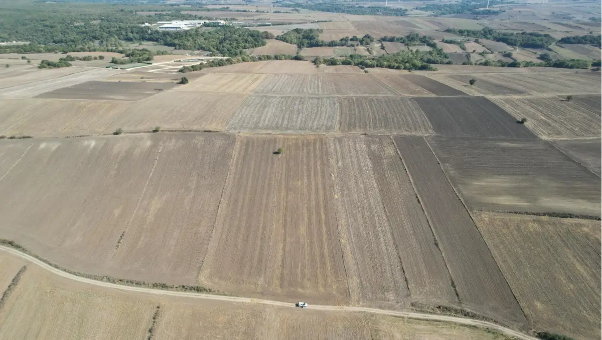 SİLİVRİ BÜYÜK SİNEKLİ 8.004,50 M² TEK TAPU KADASTRO YOLA CEPHE
