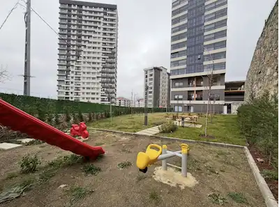 KARTAL HÜRRİYET MAH. DENIZ MANZARALI BALKONLU 2+1 SATILIK DAIRE