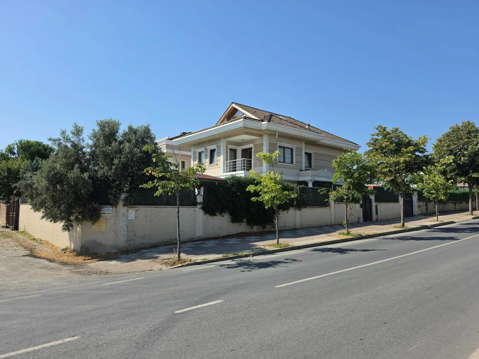 Property image 16