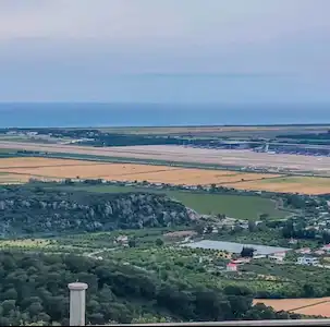 DALAMAN’DA DOĞA,DENİZ, ŞEHİR MANZARALI ARSA