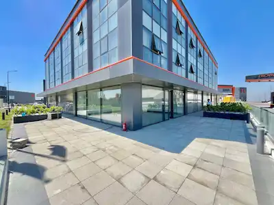 TEK YETKİLİ EZGİ'DEN-DİLOVASI MODERN SAN. SİTESİ-ÇİFT CEPHE-TABELA DEĞERİ YÜKSEK DÜKKAN