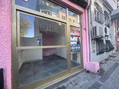 KADIKÖY - CAFERAĞA MAH.DE / KAT MÜLKIYETLI KIRALIK DÜKKAN