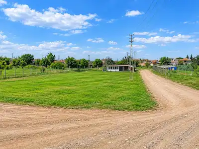 KARAASLAN ÜZÜMCÜ’DE 547 M² KONUT İMARLI, 2 KAT İMARLI VİLLALIK ARSA