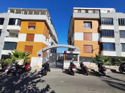 ALİAĞA ÖRNEKKENT’TE HAVUZLU SITEDE |  BELEDIYE SPOR KOMPLEKSI YANI KIRALIK 3+1 DAİRE