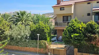 SÖKE  YENİKENT VİLLA KARDELEN SİTESİ'NDE  BAHÇE İÇİNDE MÜSTAKİL VİLLA
