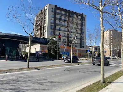 KALEKENT 1 SİTESİNDE EŞYALI 2+1 KİRALIK DAİRE