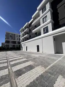 UYDUKENT SELÇUKLU CADDE ÜZERİ EŞYALI KİRALIK 2+1 DAİRE