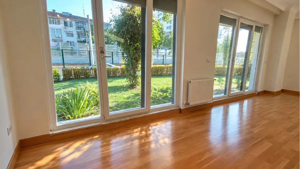 FENERYOLU BAĞDATA 2.PARALEL YENİ BİNA 140 M2 NET 4+1 BAHÇE KATI 2