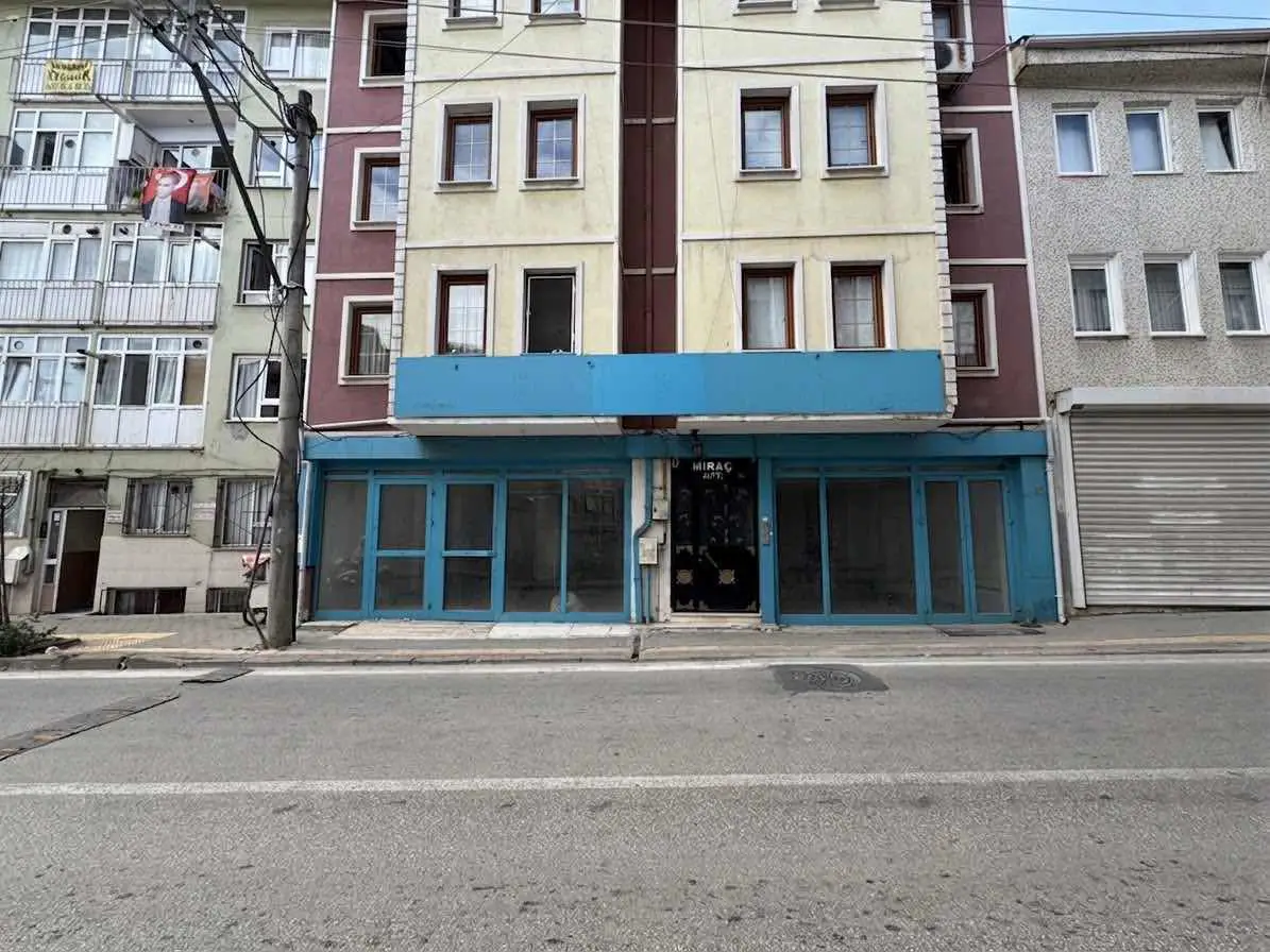 REMAX BEYAZ ALİ PAŞA MAHALLESİ – PINARBAŞI CADDESİ’NDE KİRALIK 239 M MAHALLESİ 239M2 KİRALIK DÜKKAN