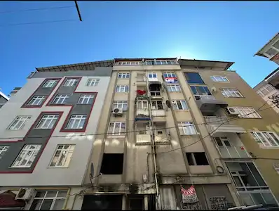 REMAX BARLAS GÜRLER'DEN BULVARA YAKIN KİRALIK 2+1 DAİRE