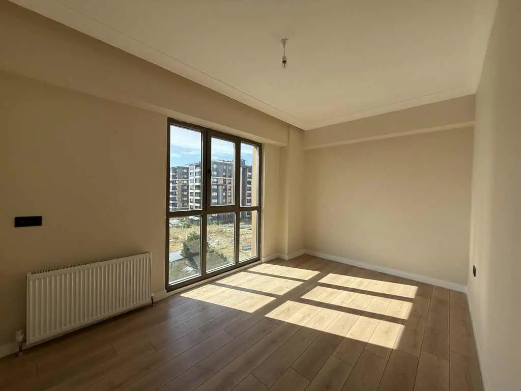 ÇORLU’DA 2023 YAPIMI SIFIR 2+1 | 2 BANYO | BALKON | MERKEZİ ISITMA (PAY ÖLÇER)