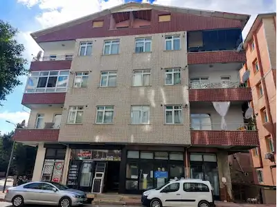 KARTAL YALI MAHALLESİ'NDE FERAH VE GENİŞ SATILIK 2+1 DAİRE