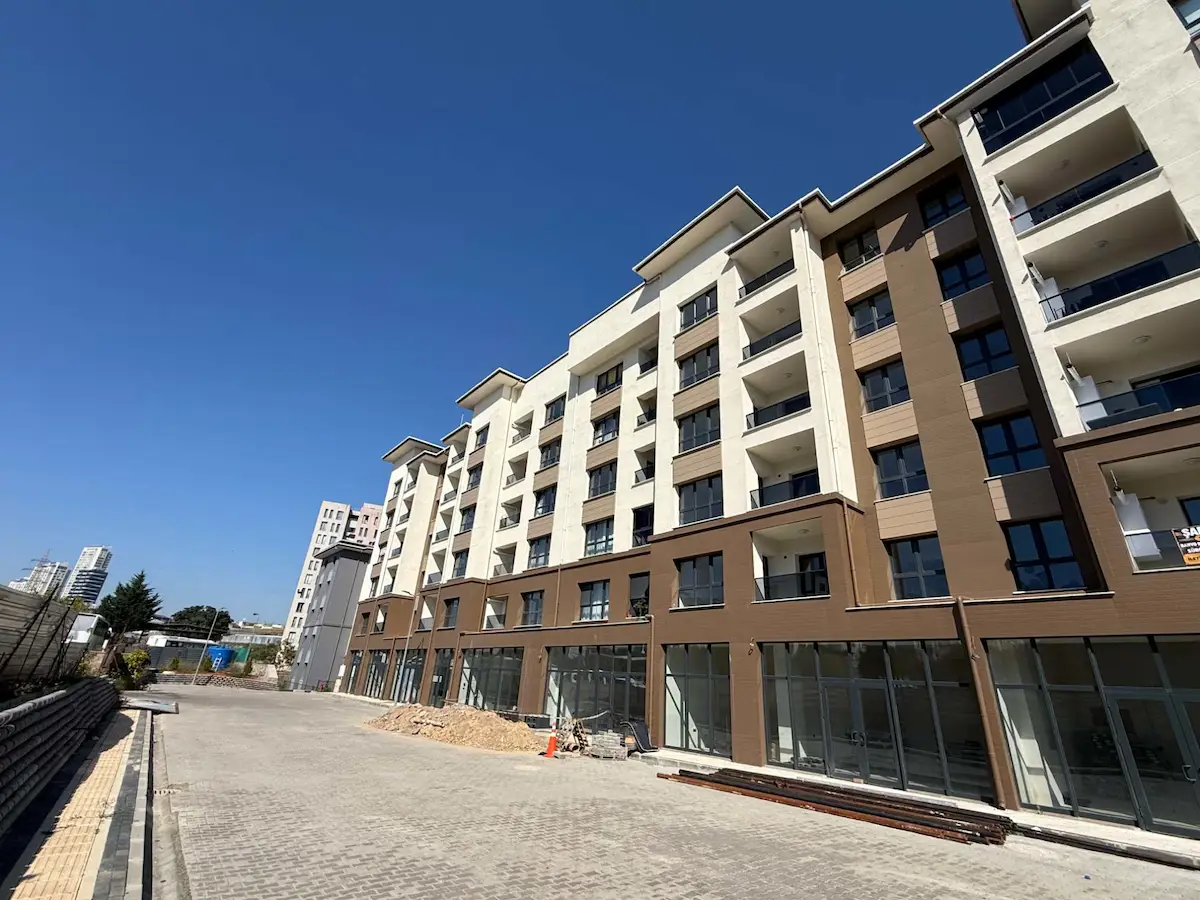 ATAŞEHİR YENİŞEHİR TOKİ KONUTLARINDA SIFIR BOŞ SATILIK 3+1 DAİRE 2