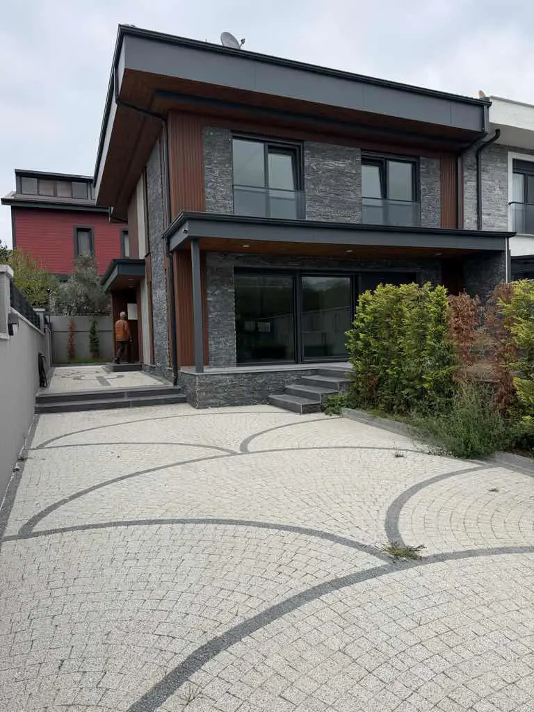 ŞİLE DE 3+1 160 M2 DUBLEKS İKİZ HAVUZLU VİLLA