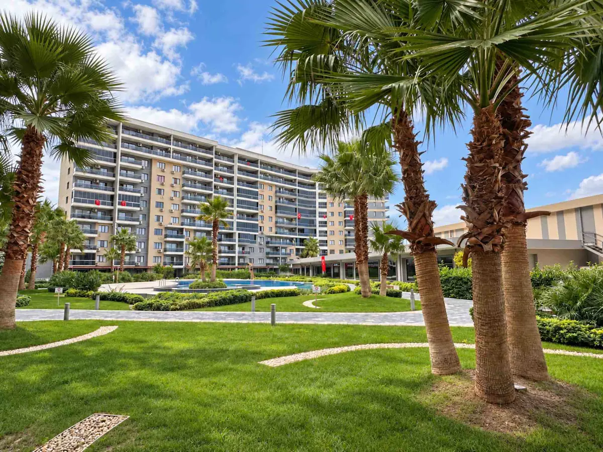 7/24 GÜVENLİK AÇIK HAVUZ FITNESS KAPALI OTOPARK 2+1 ÇİFT BANYO
