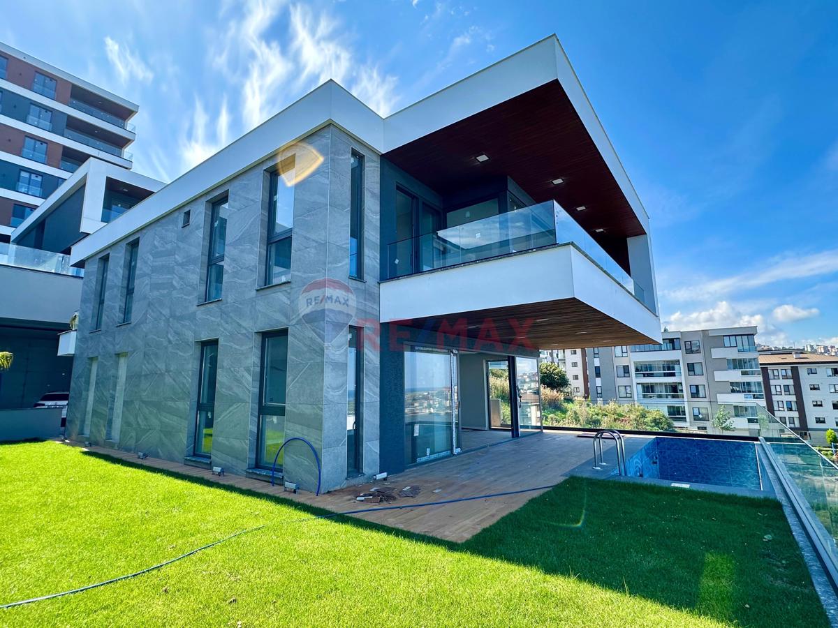 YALINCAK SEA PEARLS PROJESİNDE SATILIK VİLLA