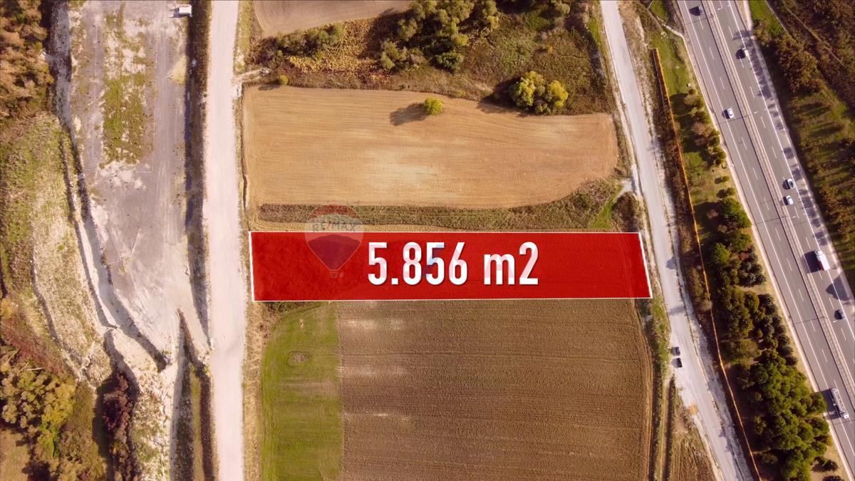 REMAX PRO2 BÜYÜKÇEKMECE TEM YANIBAŞINDA TİCARİ ARSA